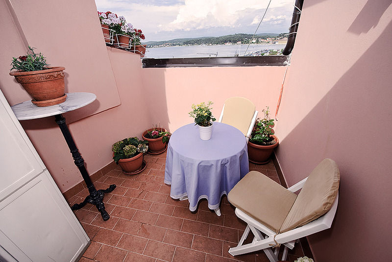 Apartments Milkana Rovinj Exterior photo